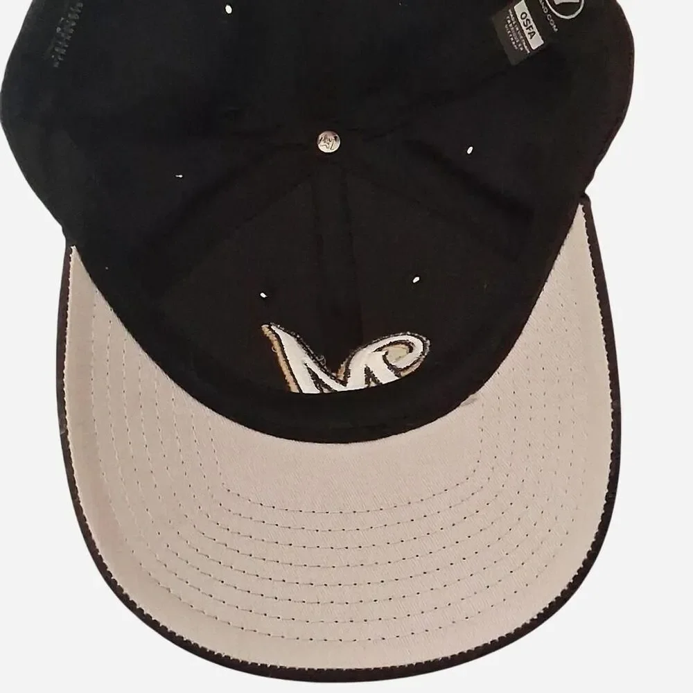 47 Men's White and Navy Hat